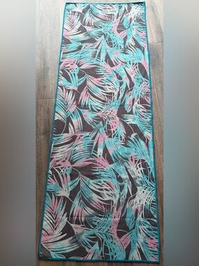 Manduka Tropical Leaf Print Yoga Mat in Teal, Pink, White